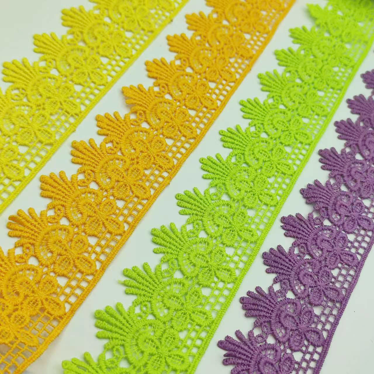 5cm de ancho bordado de encaje soluble en agua hueco tridimensional ropa falda de encaje accesorios en stock