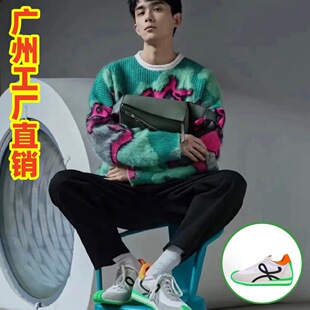 ����ͬ���_�ҏ͹ŵ�ӖЬ�r�аٴ��ɫ�ļ��\���p����Ůͬ���Ь