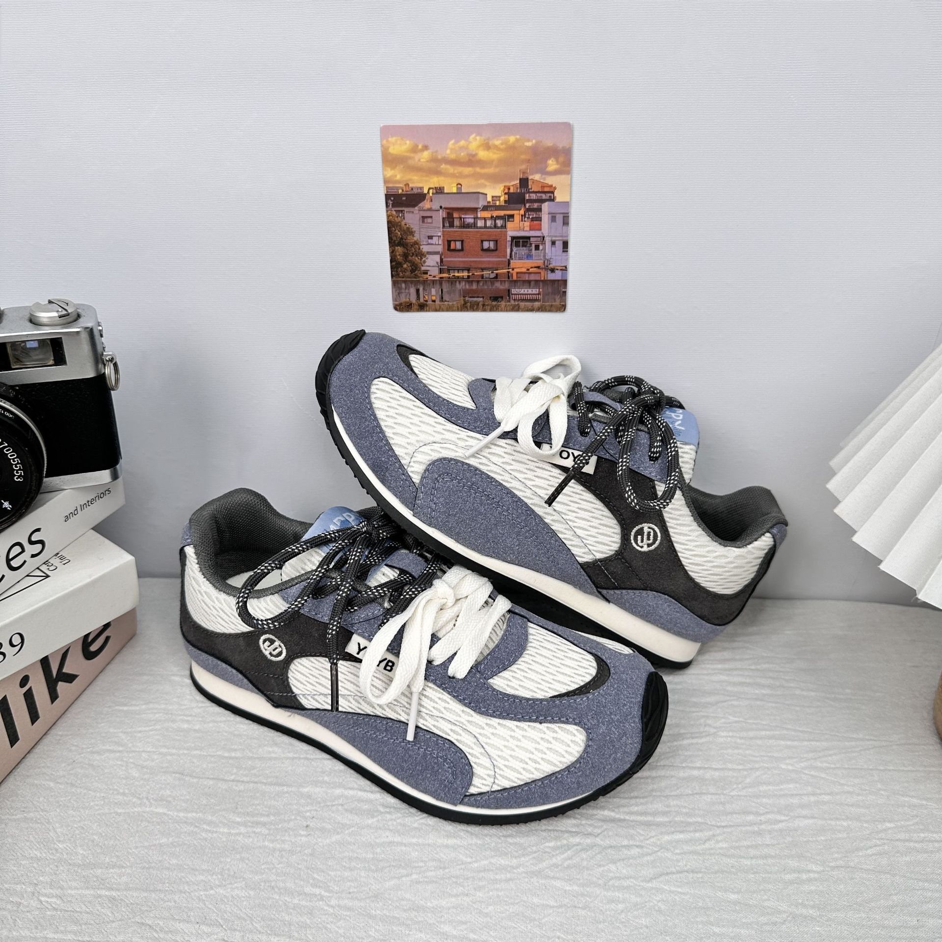 Zapatos de red deportiva de todo fósforo de onda lejana 2025 nuevos zapatos de entrenamiento alemán retro de nicho zapatillas de deporte casuales planas resistentes al desgaste
