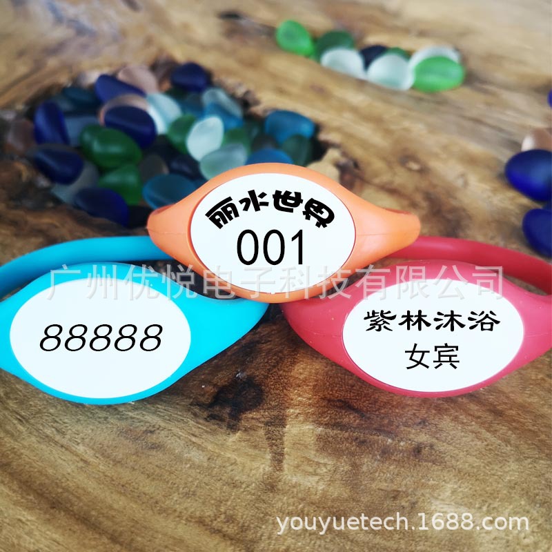 【工厂批发】游乐场桑拿更衣沐浴中心储物柜电子锁感应手表号码牌