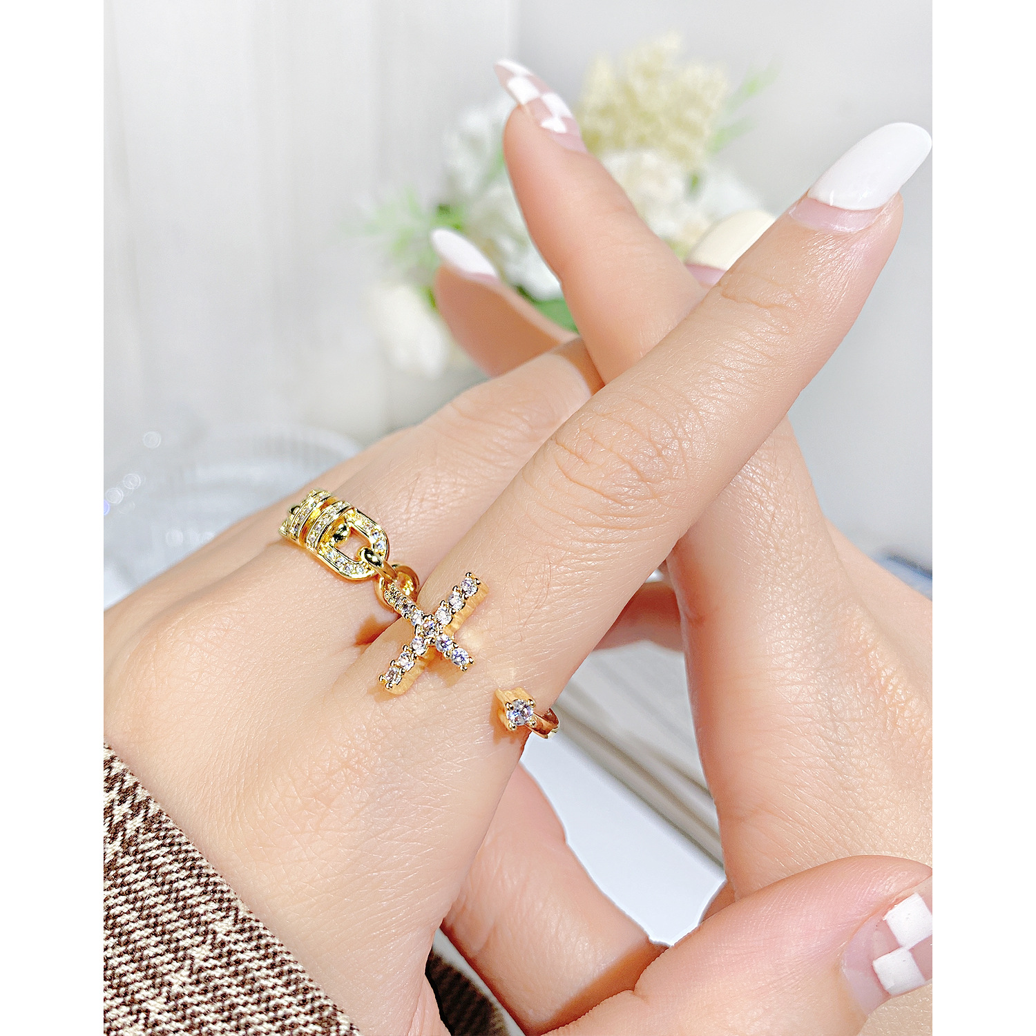 OPK飾品批發(fā)歐美跨境創(chuàng)意十字架微鑲鋯石指環(huán)時(shí)尚百搭開(kāi)口銅戒指