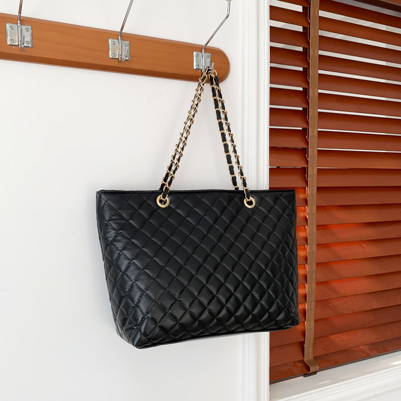 Gran capacidad gran bolsa para las mujeres 2023 nuevo estilo coreano de moda todo partido bolso de hombro mensajero bolsa rómbic cadena bolsa