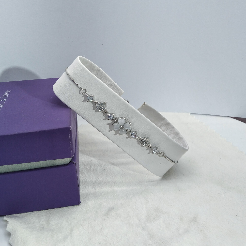 1 Piece Quantity 1 Piece 925 Sterling Silver Flower Cat's Eye Stone 925 Sterling Silver Bracelets