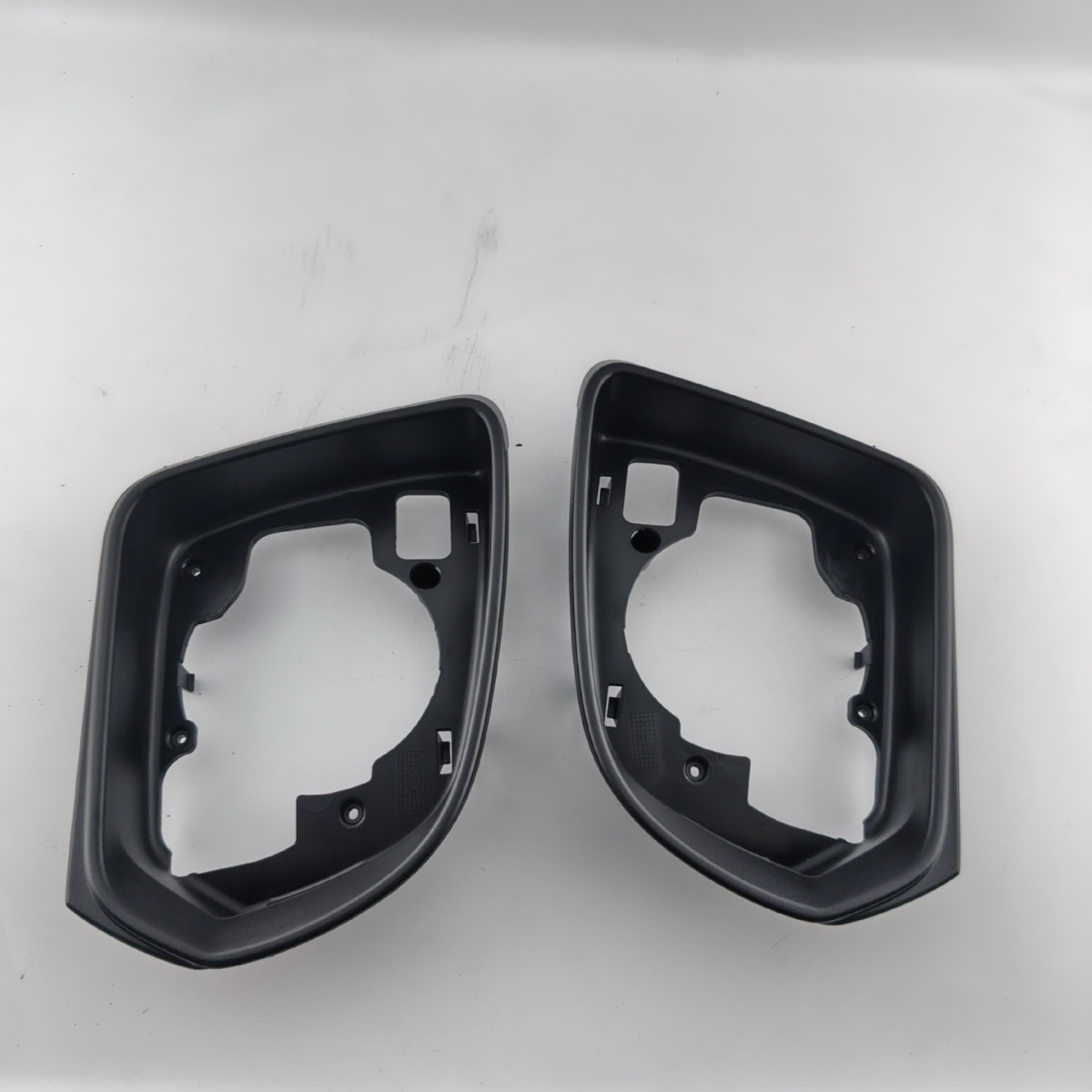 Suitable for Vito W447W448 Rearview Mirror Housing, Mercedes V260 Rearview Mirror Lens, Turn Signal Mirror Frame Lower Cover