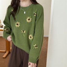 圆领加厚毛衣女2025秋冬新款宽松手工绣花套头内搭针织衫女上衣潮