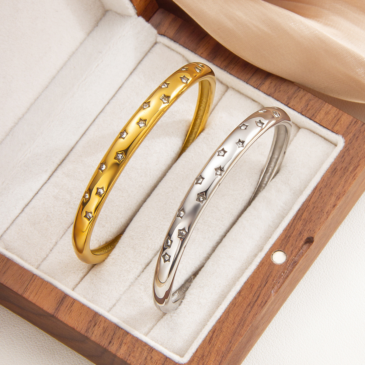 Cross-Border Star Open Bracelet Pvd18K Gold Adjustable Titanium Steel Bracelet European and American Simple and Versatile Fashion Bracelet