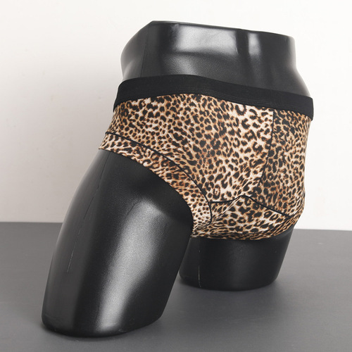 Internet celebrity factory launches new men's low-waist briefs for adults, sexy leopard print cross-border European and American small boxer briefs