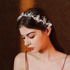 超仙の金色の葉の頭は花の輪の真珠の髪を巻いて娘の新しいクラウンの甘いヨーロッパ式のウェディングドレスの子供の頭飾りを持ちます。