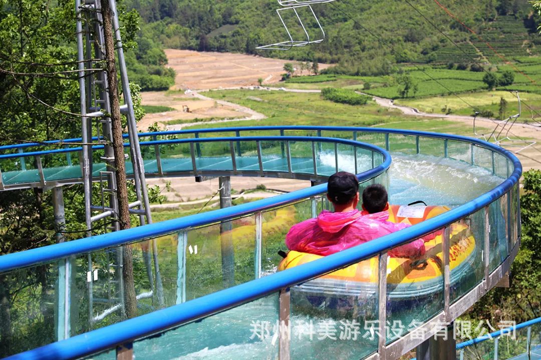 Glass safe equipment for amusement parks