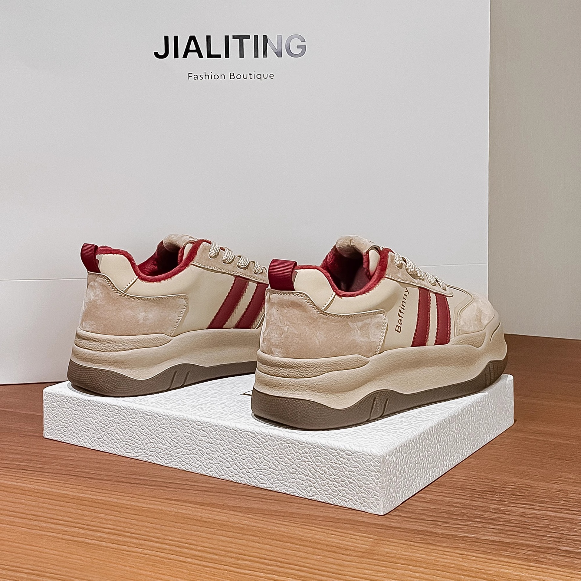 Tavola antiscivolo 2023 inverno nuovo pan di spagna con suola spessa versatile scarpe da donna sportive e per il tempo libero con lacci_voghion.com