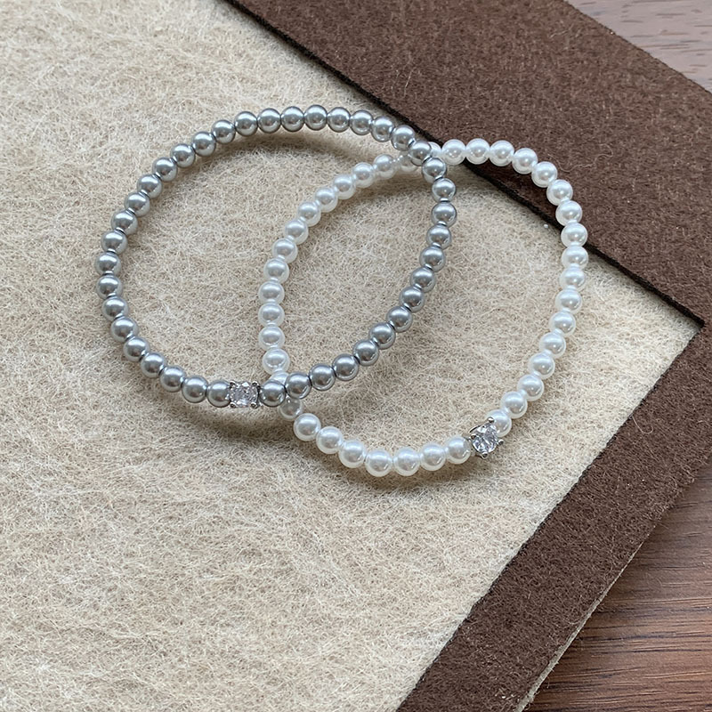 Retro sophisticated elegant bracelet pearl with zircon