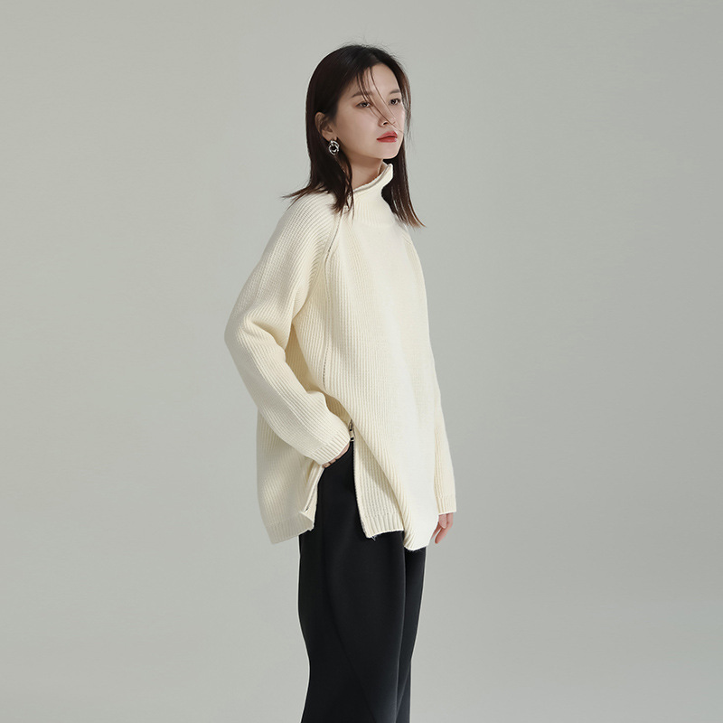 中創日臻2025冬物ゆったり着痩せ効果ジップスリット入りセーター厚手ゆったり風縦縞柄ニット