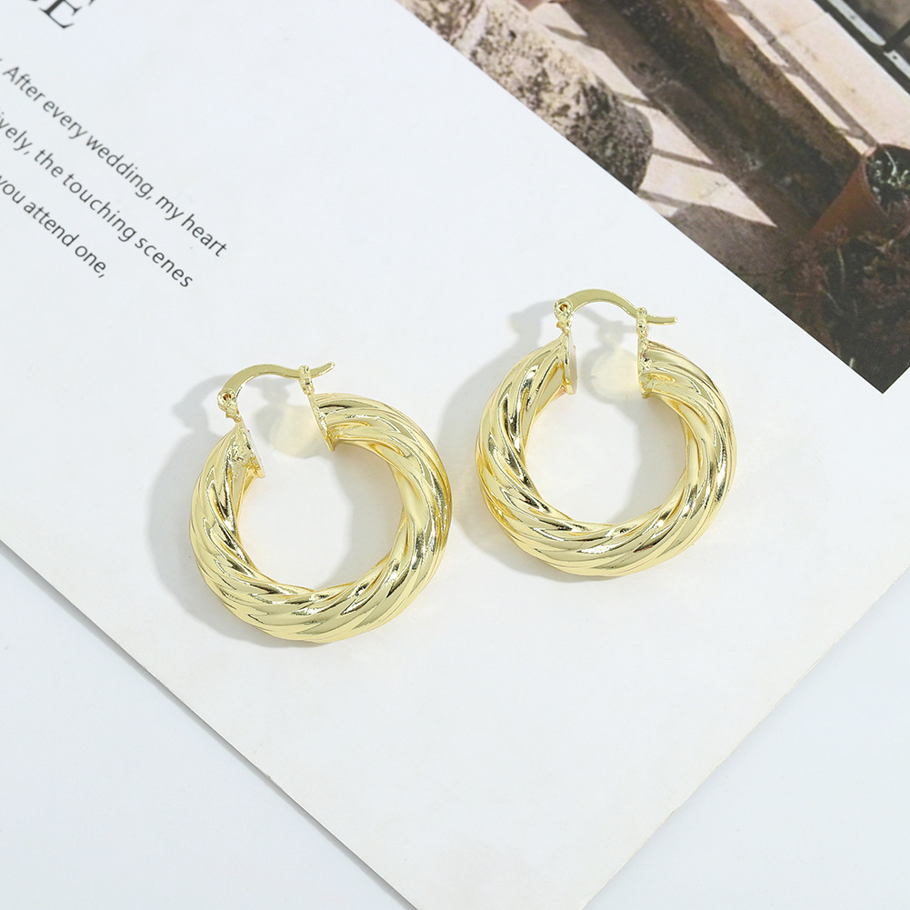 Boucles D&#39;oreilles Rétro Longues Géométriques Dorées En Cuivre display picture 6