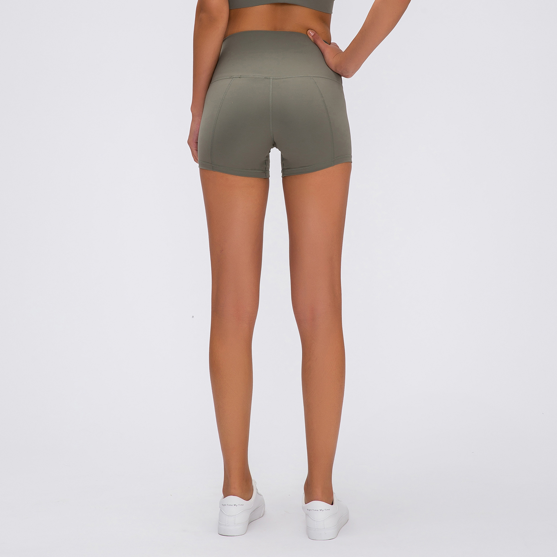 Elastic underwear for hips shape correction