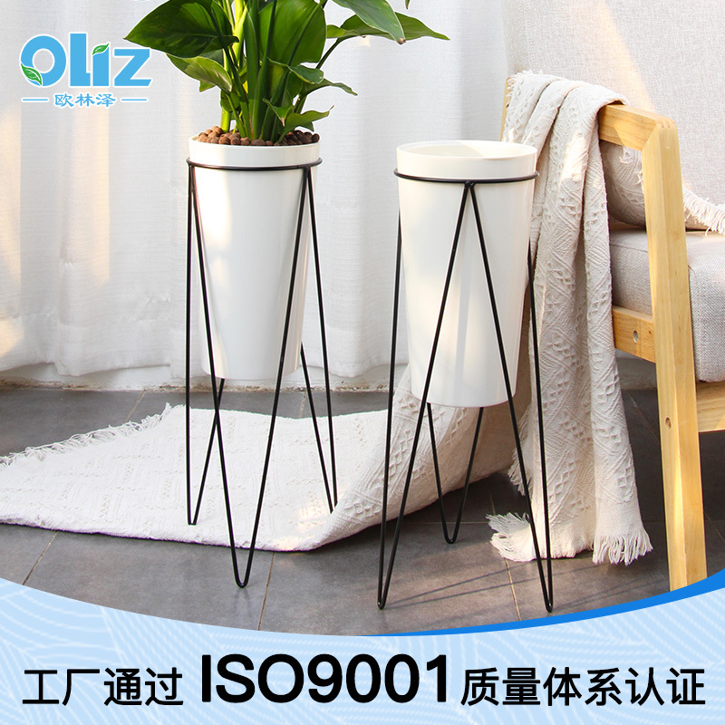 creative plastic flowerpot