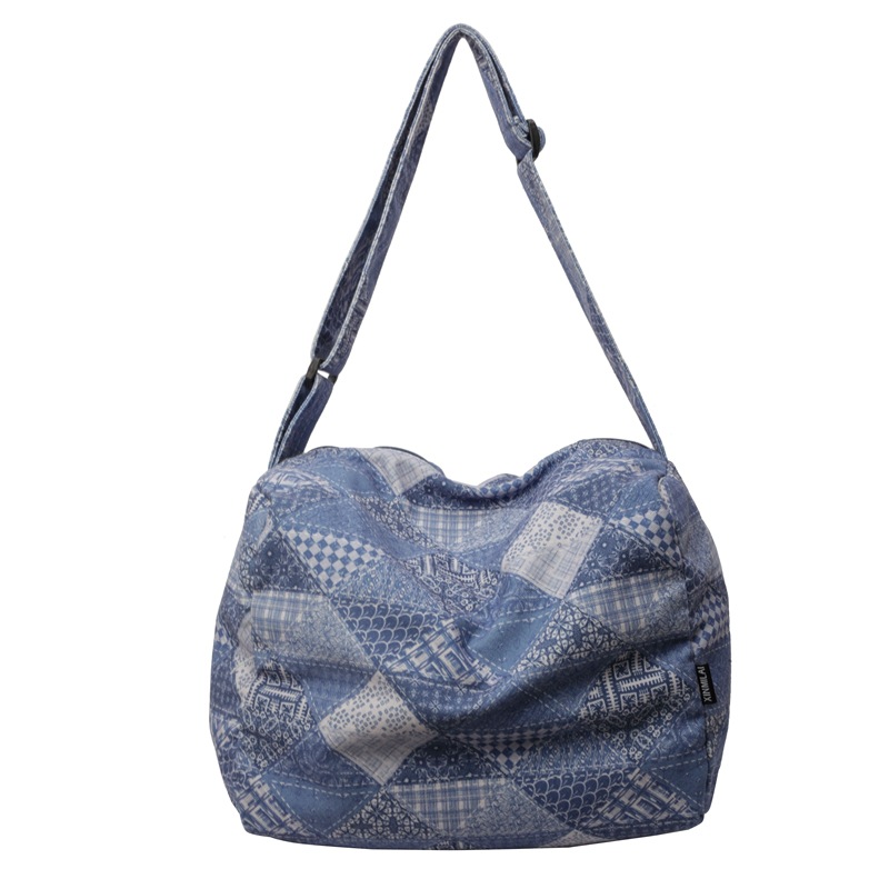 Bolso de gran capacidad de diseño de nicho para mujer 2024 nuevo bolso de mezclilla para mujer bolso de mensajero de un solo hombro de color de contraste de moda