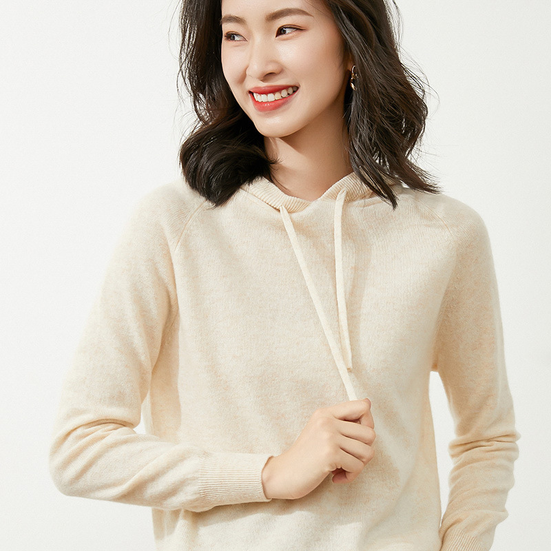 2024 New Long-Sleeved Hooded Knitwear Women's Pullover Sweatshirt Loose Casual Short Top Hoodie Bottoming Knitwear