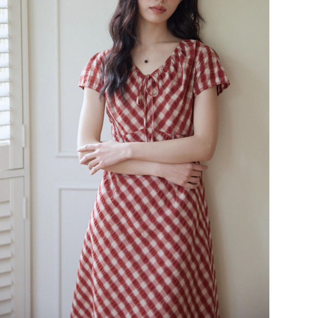 2026 New Retro Color-Block Plaid Flutter Sleeve Ruched V-Neck Dress for Women, Summer Vacation Waist-Cinching Slimming Plaid Dress