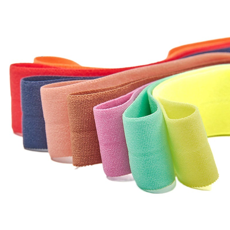 1000 цветов в наличии, пуховик с эластичной кромкой и полоской, полузакрытый пояс с кромкой, пуховик, манжеты, задний воротник, эластичная кромка