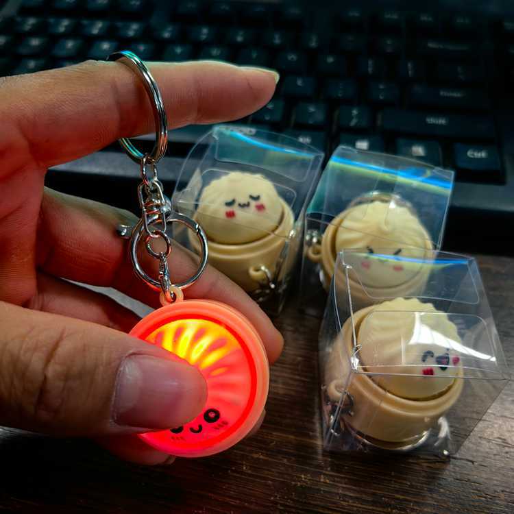 Cross-Border Hot-Selling Item: Light-Up Mini Bun-Shaped Keychain with Press-Button Gyro, Switch Tester, Pc Cap, and Mechanical Keyboard with Squeeze and Press Function Cross-Border Hot-Selling Item: Light-Up Mini Bun-Shaped Keychain with Press-Button Gyro, Switch Tester, Pc Cap, and Mechanical Keyboard with Squeeze and Press Function