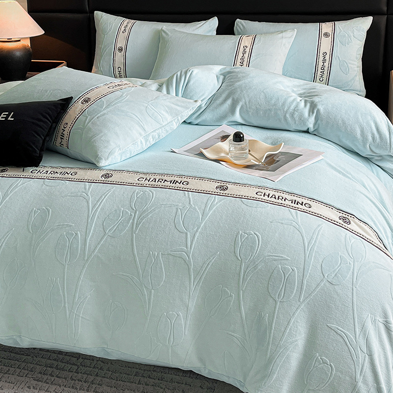 High-end engrosado leche de terciopelo tallado terciopelo cuatro piezas de invierno cálido doble cara sábanas de terciopelo de coral cubierta de cama