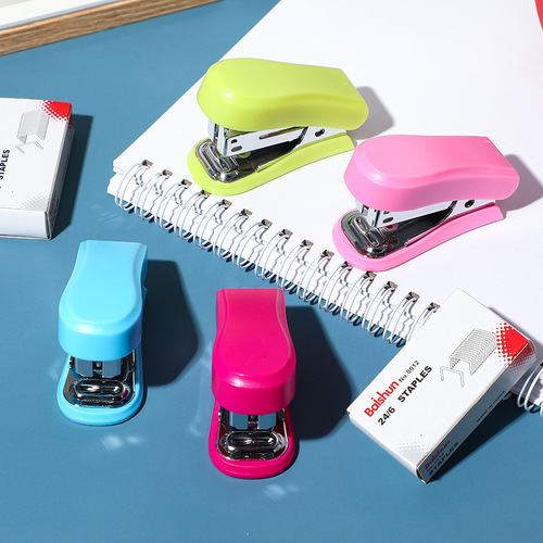 Wholesale stapler primary school student stationery gift stapler cross-border set cartoon style office mini stapler