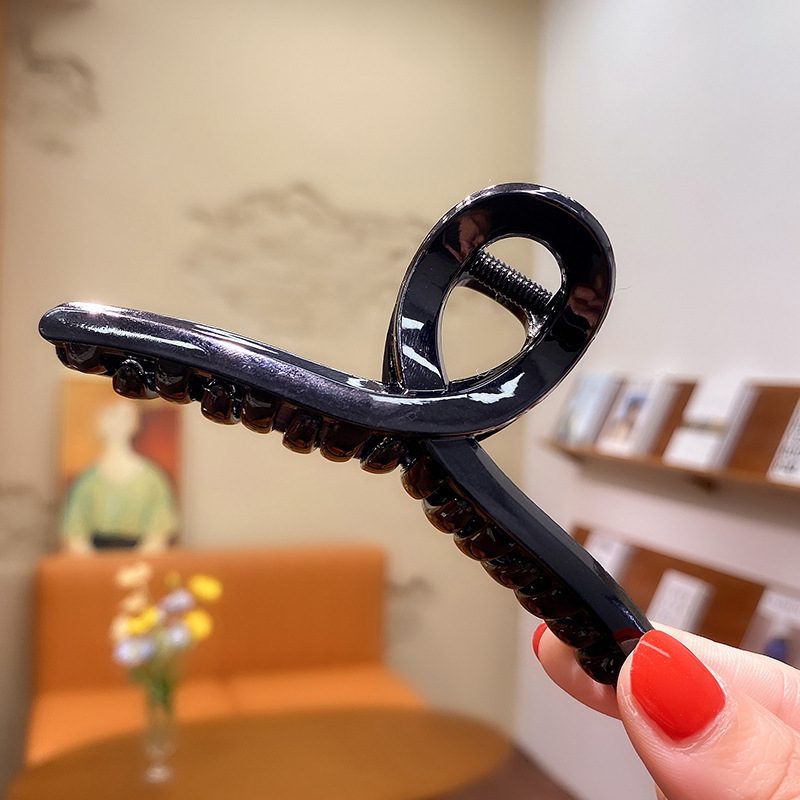 Internet celebridad clip de metal grande clip de tiburón japonés y coreano elegante temperamento espalda Cabeza pelo agarre de alto grado horquilla tocado