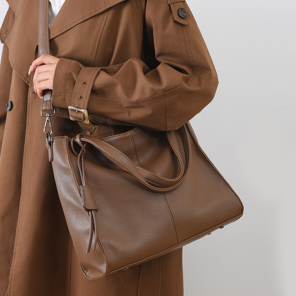 New Stylish And Simple Tote Bag, Large Capacity Soft Leather Tote Bag, Sophisticated Commuter Crossbody Bag For Women._voghion.com
