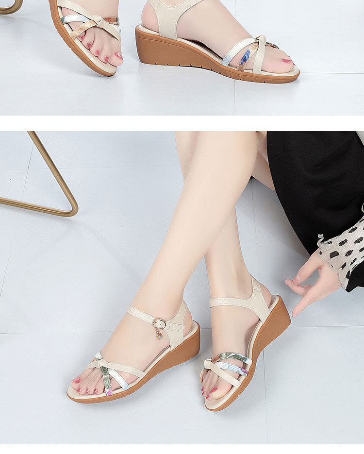 Sandal nữ đế bằng mùa hè quai chữ V đế gân bò chống trơn trượt — Màu be chi tiết 12