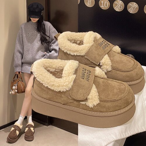 Fluffy lined cotton shoes with thick soles, cashmere snow boots, leather and fur integrated short boots, warm lined single shoes, casual shoes