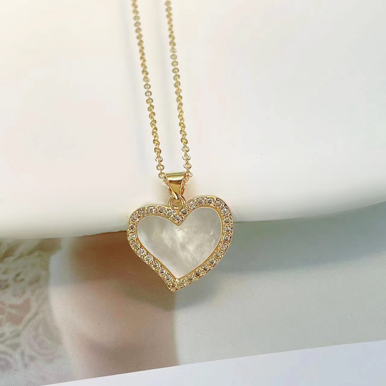 INS Style envelope Heart Shape Copper Gold Plated Plating Inlaid Shell Shell Pendant Necklace