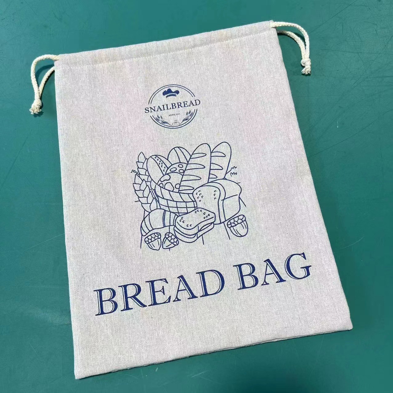 ad8515dfa23d2fbd7b8f84c9ae5bcc