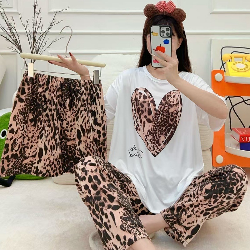Pijamas de verano transfronterizos pijamas de leche de seda de tres piezas set de dibujos animados comercio exterior ropa para el hogar pantalones de mangas cortas lindos