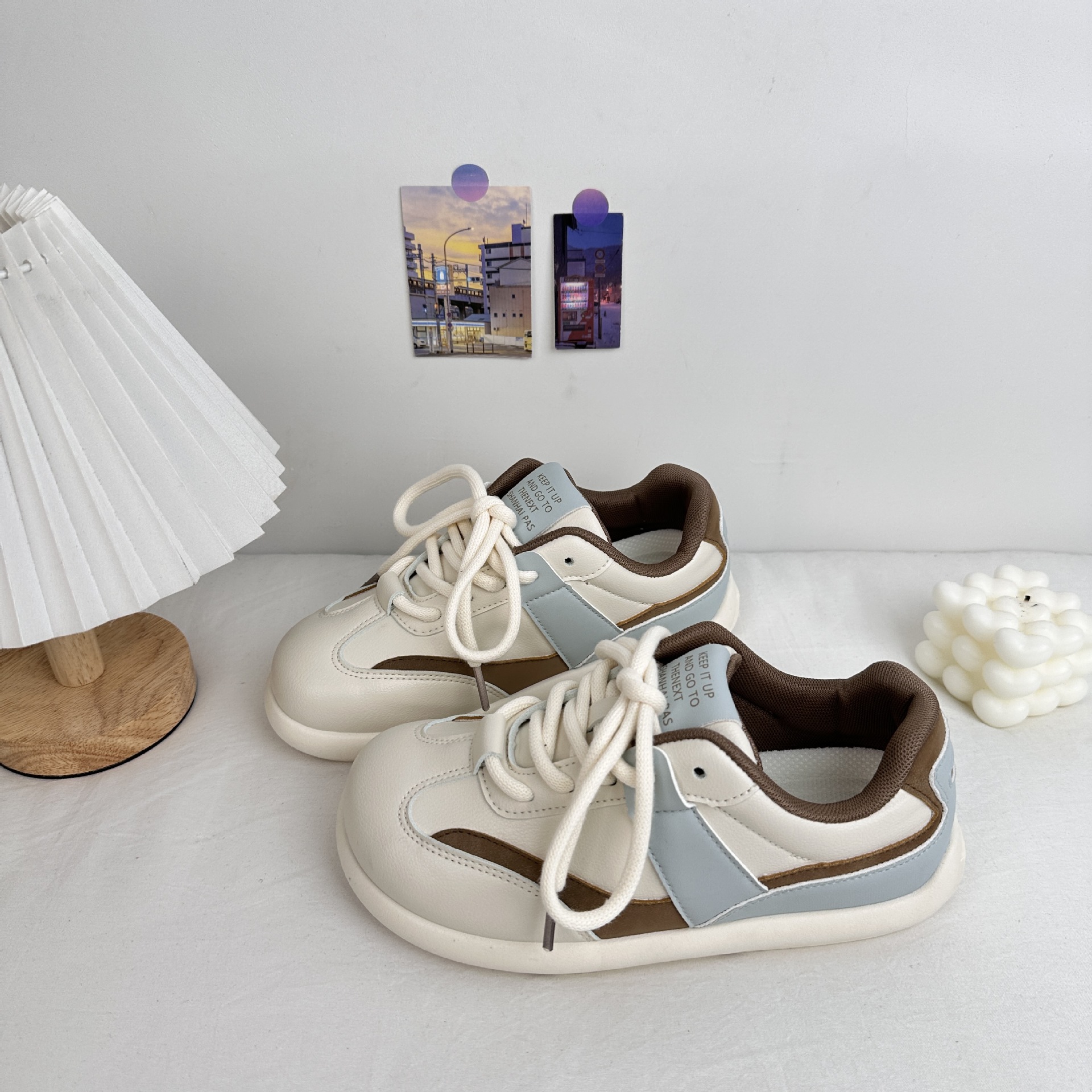 Far Wave 2025 Spring Student Forrest Gump Zapatos blancos casuales de todo fósforo para mujer Zapatos de lona deportivos coreanos