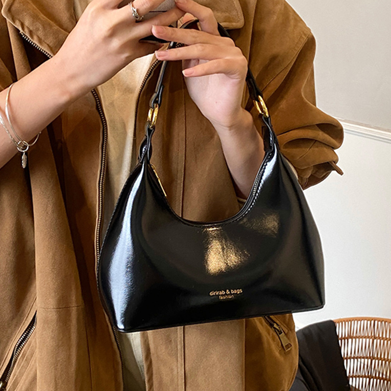 Light Luxury Banquet Handbag For Women 2026 New Fashion High-End Shoulder Underarm Bag Simple Commuter Crossbody Bag - Thumbnail 4