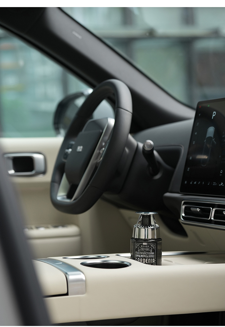 Car aromatherapy decoration high-grade pull-in car fragrance long-lasting light fragrance men's cologne Gardenia car perfume