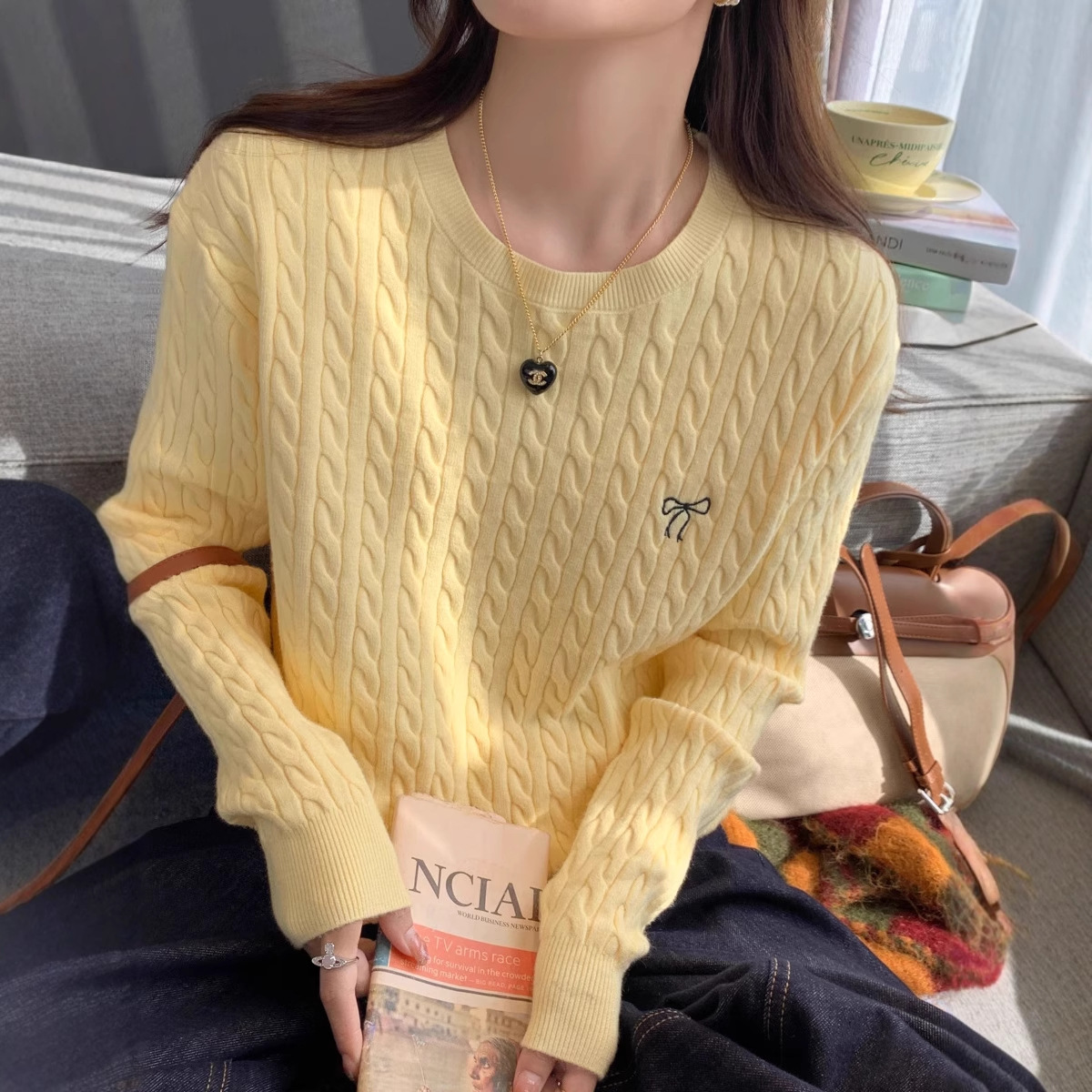 Yellow Low Round Neck Knitted Sweater for Women in Autum 2025 New Style Small Fragrant Top Embroidered Long-Sleeved Bottoming Shirt