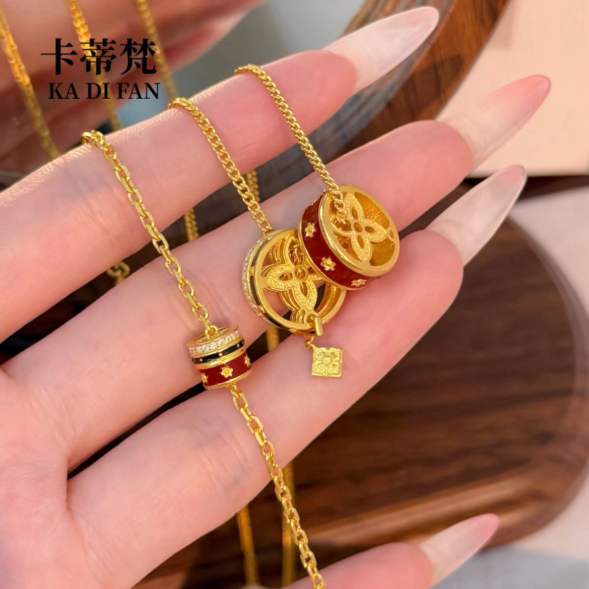 Gold Shop Same Style Gold-Plated Enamel Multi-Flower Clover Tassel Necklace Bracelet Vintage Light Luxury Clavicle Chain