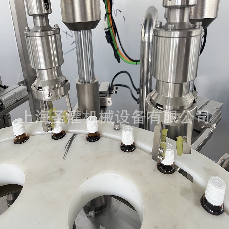 5ml精油全自动灌装压塞旋盖机10ml滴剂灌装贴标联动线高速灌装机