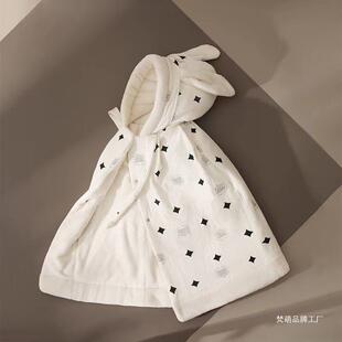 Baby's Cape Baby's Out-of-the-Way Windproof Coat Thickened Embossing Clothes Autumn and Winter Boys and Girls Newborn Embossing Quilt