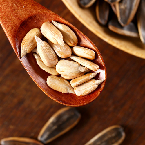 Caramel-flavored sunflower seeds bulk large bag snack food New Year wholesale nuts roasted snacks New Year manufacturer wholesale