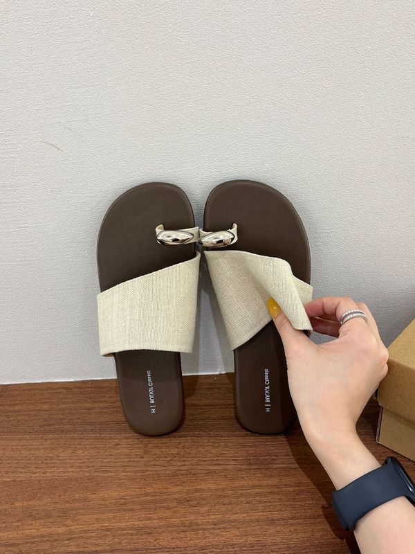 套趾拖鞋外穿夏季新款韩版复古度假风百搭凉拖软平底海边沙滩凉鞋|undefined