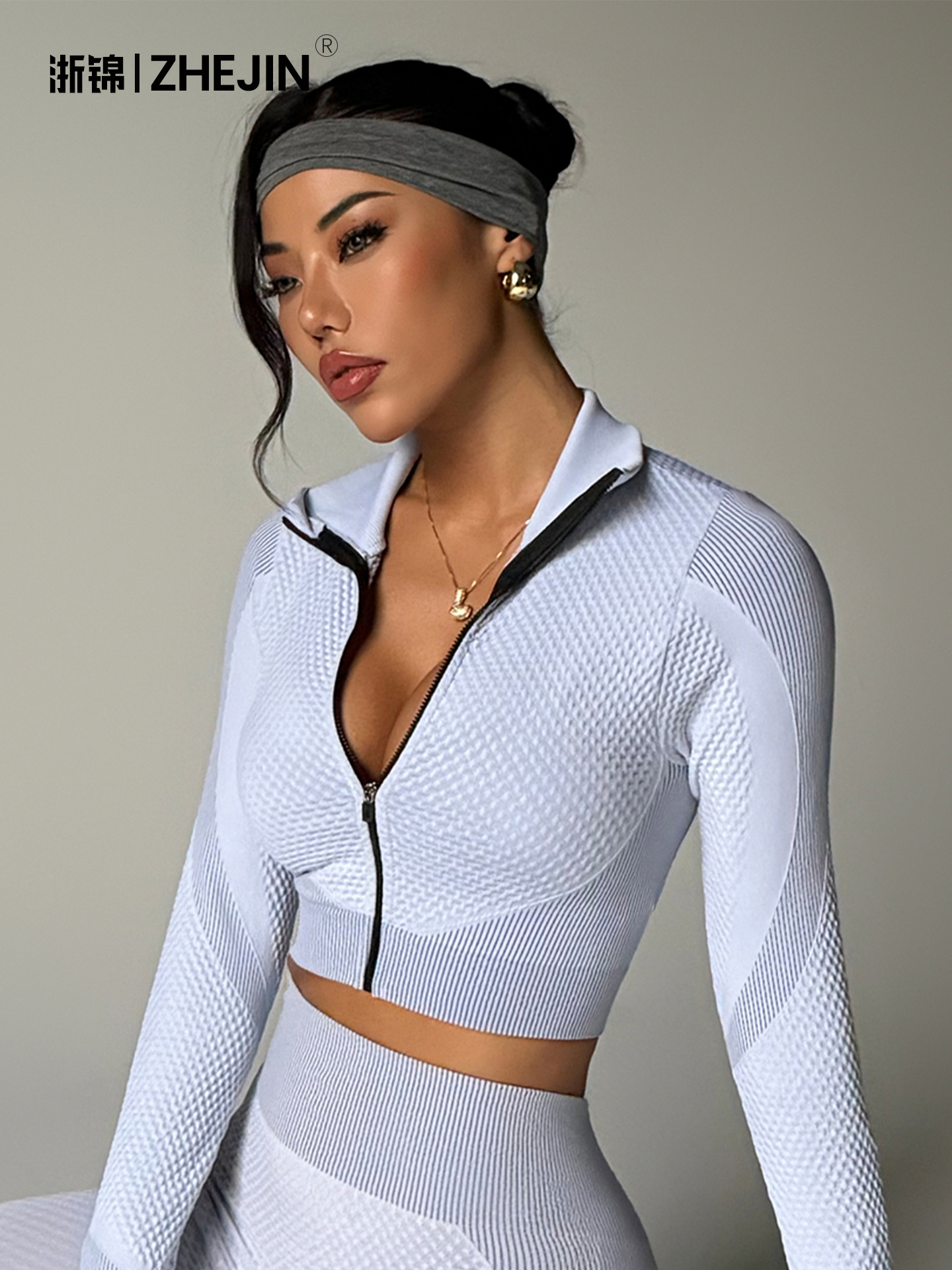 Zhejiang Brocade European and American Quick-drying Stretch Thread Long-sleeved Seamless Yoga Wear Sports Top Women's Fitness plus size Yoga Jacket