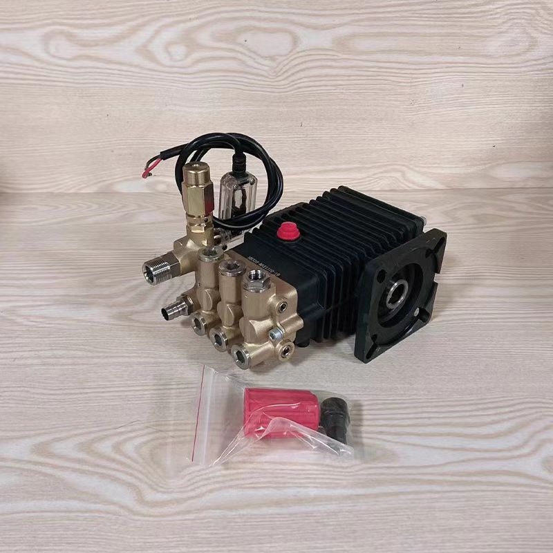 MP320高压清洗机泵头柱塞泵园林造雾清洗机配件水泵19轴1509