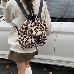 批发韩版休闲时尚手提毛绒包包女2025秋冬新款毛毛包豹纹双肩背包