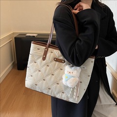 高级感时尚大容量手提托特包女2025秋冬新款单肩包刺绣通勤腋下包