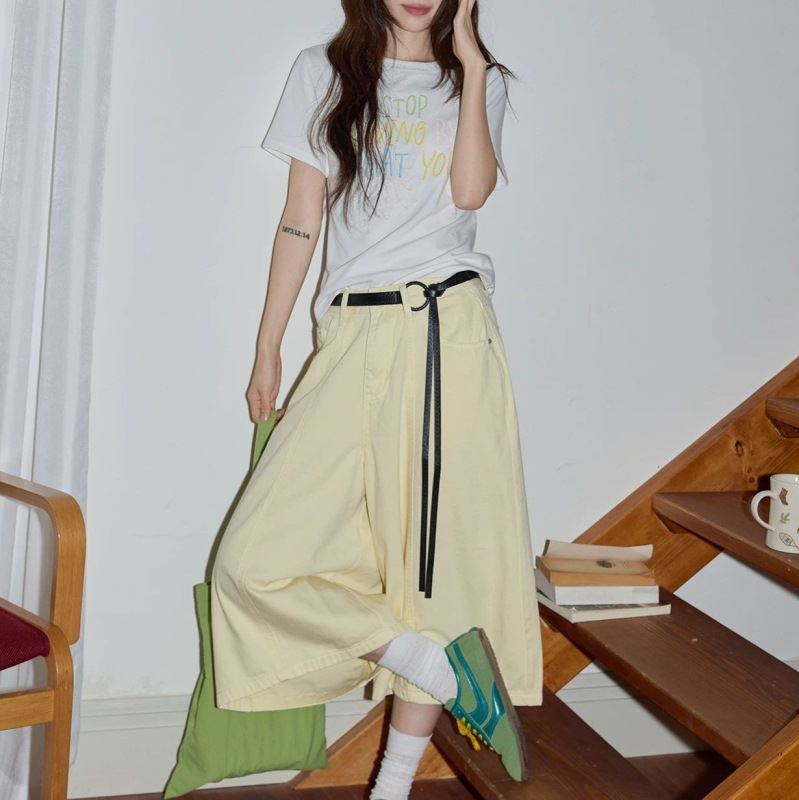Trendy High-End Yellow Cropped Jeans for Women 2026 Summer Casual High-Waisted Wide-Leg Drapey Straight Mid-Length Pants