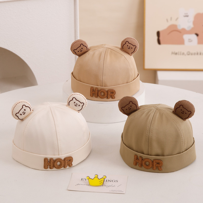 Bonito sombrero de bebé oso primavera y otoño delgado sombrero de piel de melón protector solar para hombres y mujeres, niños y niñas, mes pequeño, sombrero principal