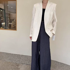 女式毛呢外套;小西装;女式马甲