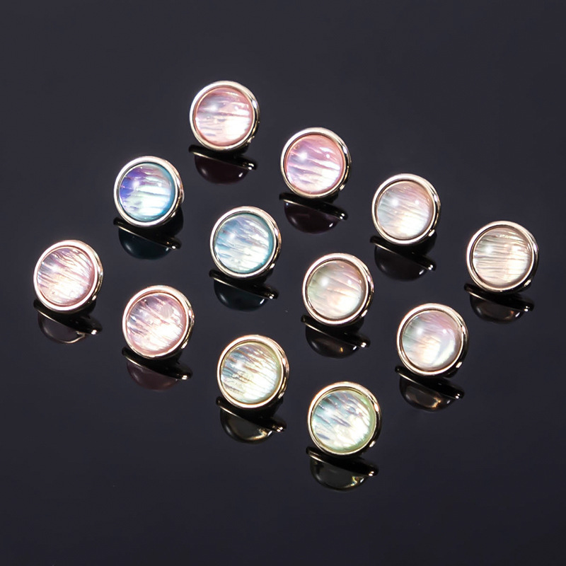Metal shirt button laser color light high-end button Chanel style women's clothes chiffon knitted cardigan buckle accessories Metal shirt button laser color light high-end button Chanel style women's clothes chiffon knitted cardigan buckle accessories